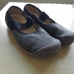 Keen Canvas Mary Jane shoes